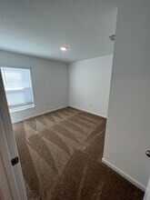 3707 Eisel Wy in Haines City, FL - Foto de edificio - Building Photo