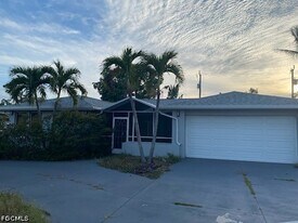 4202 Palm Tree Blvd in Cape Coral, FL - Building Photo