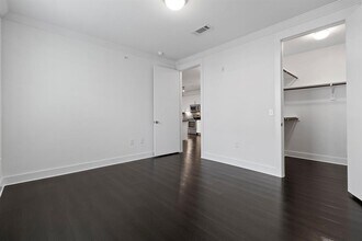 3300 Towers Blvd in Seabrook, TX - Building Photo - Building Photo