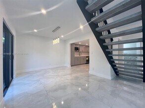 6435 SW 116th Pl in Miami, FL - Building Photo - Building Photo