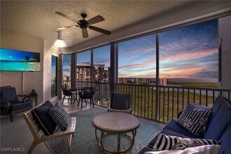 265 Indies Way in Naples, FL - Foto de edificio - Building Photo
