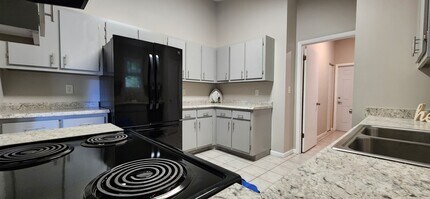 3002 NW 76th Terrace in Gainesville, FL - Building Photo - Building Photo