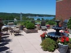 333 W Grandview Pky in Traverse City, MI - Building Photo - Building Photo