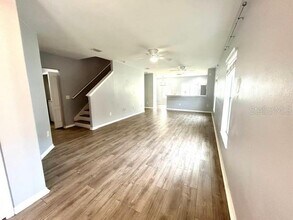 946 Seminole Sky Dr in Ruskin, FL - Building Photo - Building Photo