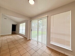 1405 Manor Dr in Rosenberg, TX - Building Photo - Building Photo