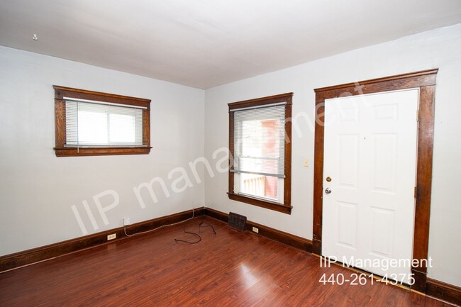 3131 W 58th St-Unit -Down in Cleveland, OH - Building Photo - Building Photo
