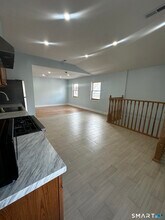 185 Alpine St in Bridgeport, CT - Building Photo - Building Photo