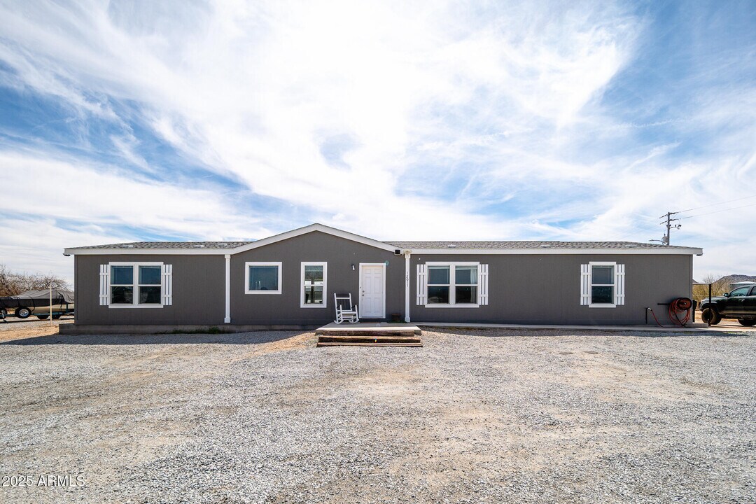 12011 S 222nd Ave in Buckeye, AZ - Building Photo