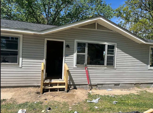 property at 8198 US-231