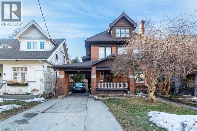 70 St Clair Ave in Hamilton, ON - Building Photo - Building Photo