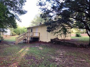 2670 W Central Rd in Wetumpka, AL - Foto de edificio - Building Photo