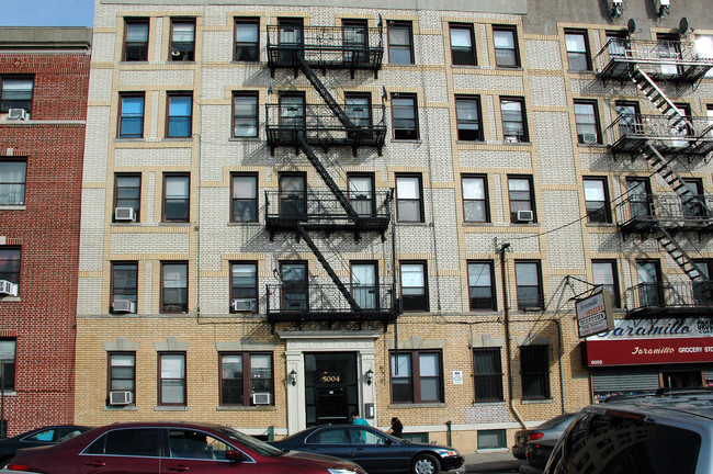 5004 Palisade Ave in West New York, NJ - Building Photo - Building Photo