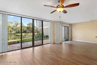 6151 Lake Tahoe Dr in Jacksonville, FL - Building Photo - Building Photo