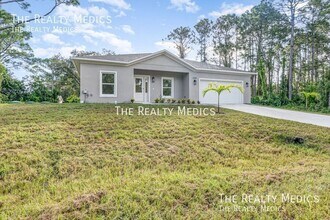 1155 Yakutat Ave SE in Palm Bay, FL - Building Photo - Building Photo