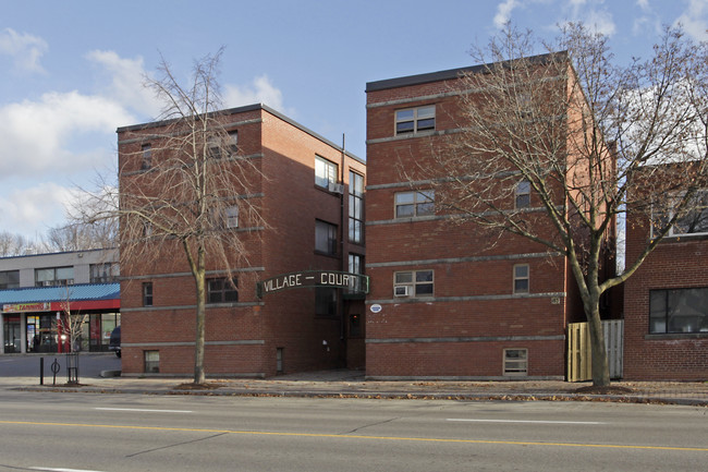 Village Court in Mississauga, ON - Building Photo - Primary Photo