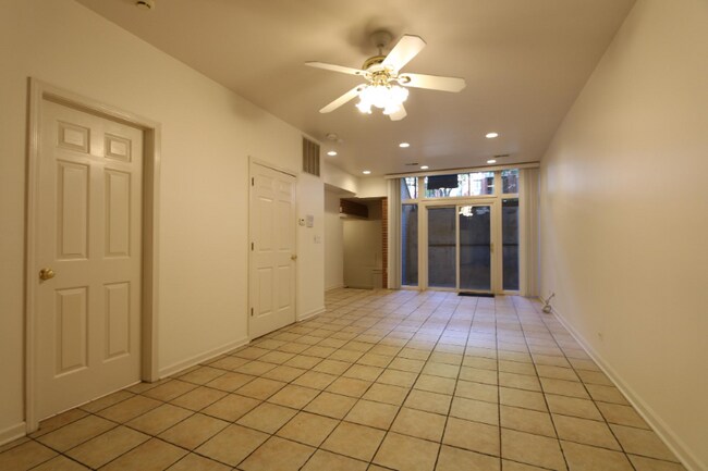 1327 W Fillmore St in Chicago, IL - Building Photo - Building Photo