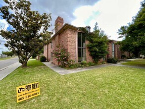 2200 NW 49th St in Oklahoma City, OK - Building Photo - Building Photo