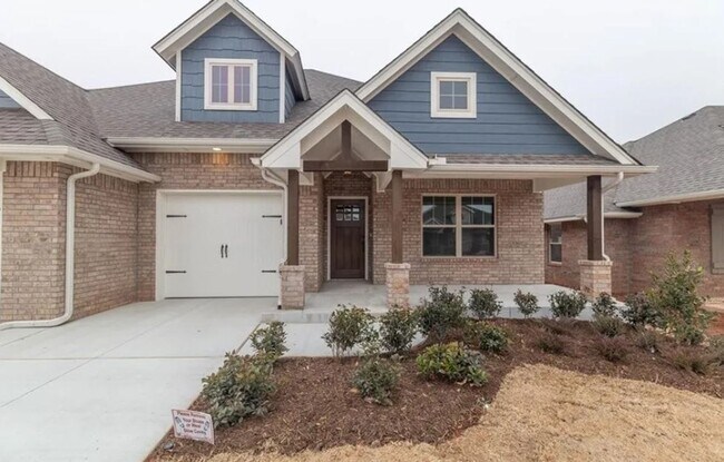 1017 NE 34th Ter in Moore, OK - Building Photo - Building Photo