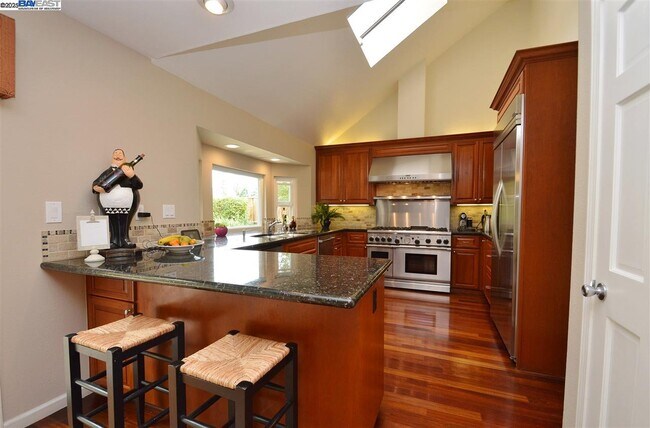 2051 Pebble Dr in Alamo, CA - Building Photo - Building Photo