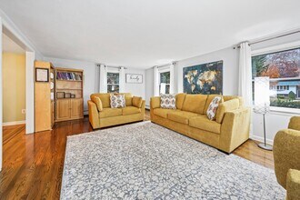 138 Wildwood Cir in Naugatuck, CT - Building Photo - Building Photo