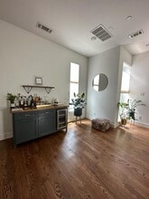 5705 Bryan Pky in Dallas, TX - Building Photo - Building Photo