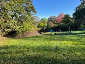 30 E Elm St, Unit B in Yarmouth, ME - Building Photo - Building Photo