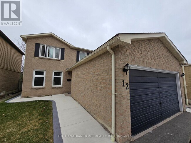 12 Norma Crescent in Brampton, ON - Building Photo - Building Photo
