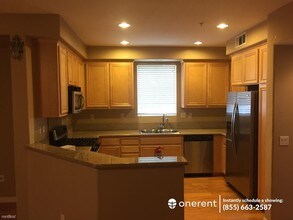 73 Parc Pl Dr in Milpitas, CA - Building Photo - Building Photo