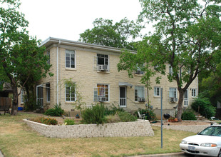 3300 Tom Green St in Austin, TX - Foto de edificio - Building Photo