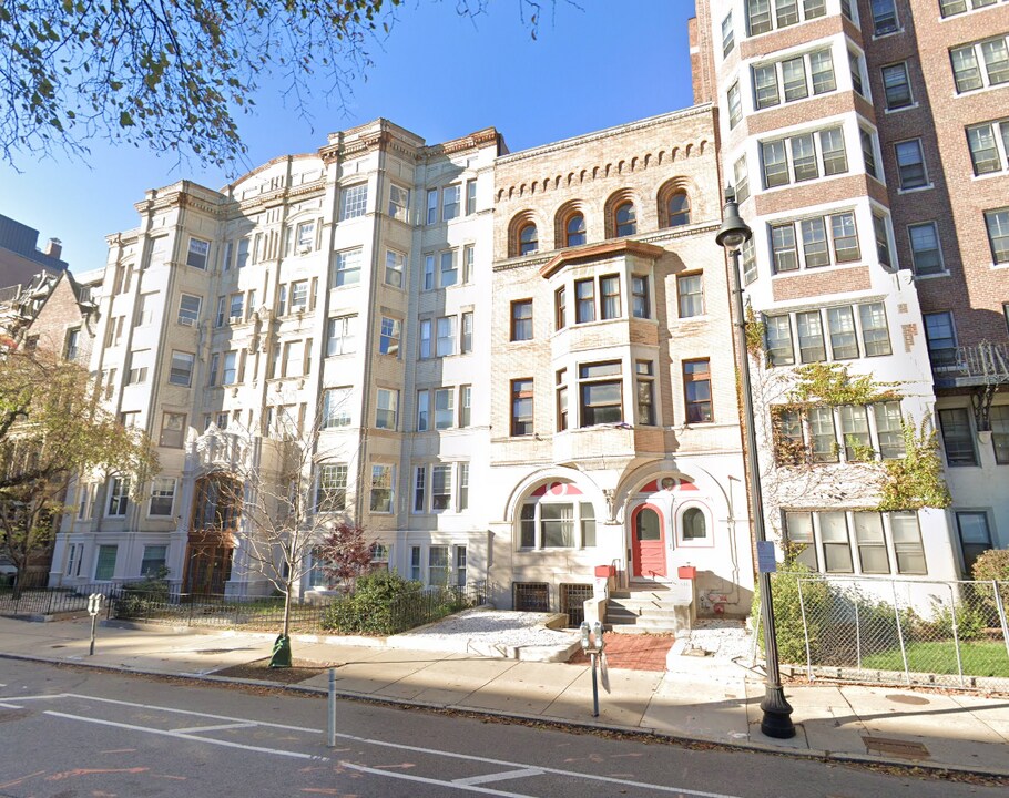 511 Beacon St, Unit 9 in Boston, MA - Building Photo
