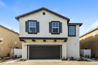 2452 Gunner Ridge Way in Rialto, CA - Building Photo - Building Photo