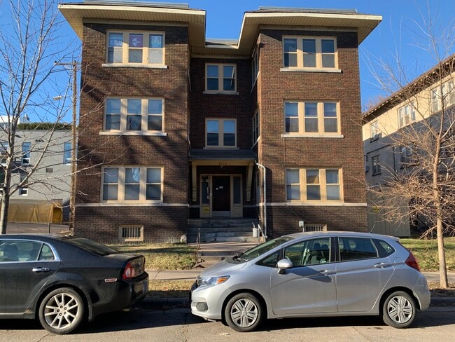 2910 James Ave S, Unit G Apt