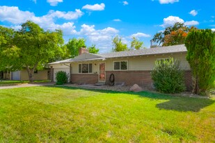 5946 W Iowa Pl in Lakewood, CO - Building Photo