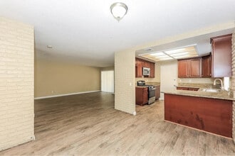 8770 Buckeye Ct in Fontana, CA - Building Photo - Building Photo