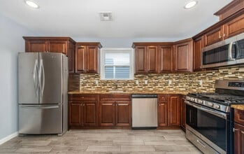 848 Lafayette St in Elizabeth, NJ - Building Photo - Building Photo
