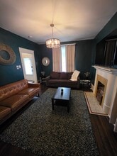3300 Holmes St in Kansas City, MO - Foto de edificio - Building Photo
