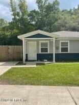 2222 Thomas Ct in Jacksonville, FL - Building Photo