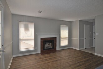 2612 San Sabastian Cir in Grand Prairie, TX - Building Photo - Building Photo