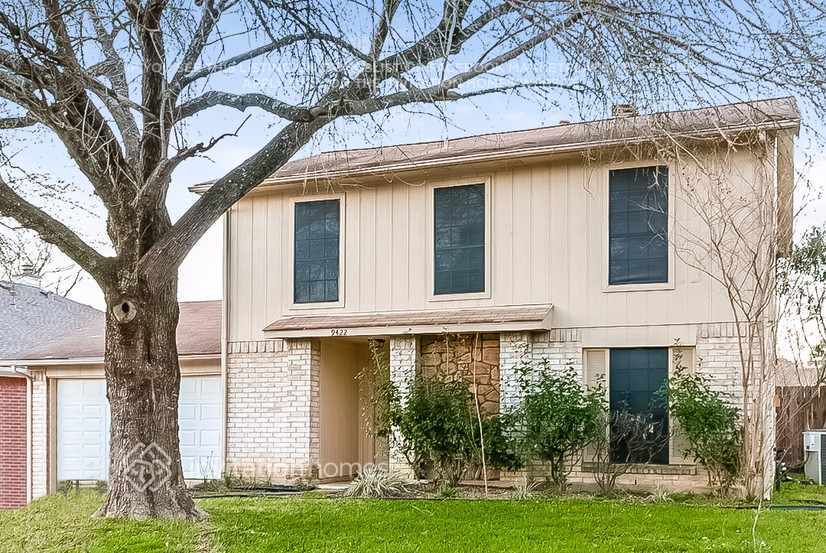 9422 Cedar Point Cir in Houston, TX - Building Photo