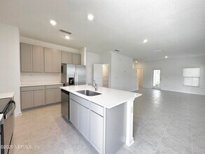 3607 Athenian Wy in Middleburg, FL - Building Photo - Building Photo