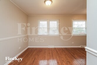 4924 Imperial Dr in Richton Park, IL - Foto de edificio - Building Photo