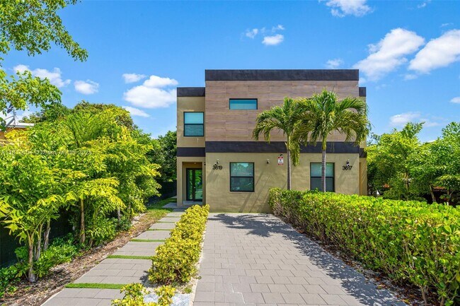 3619 SW 27th St in Miami, FL - Building Photo - Building Photo