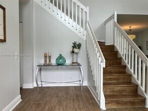 1225 Falls Blvd in Weston, FL - Building Photo - Building Photo