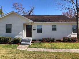 5716 Robertson St in Houston, TX - Building Photo