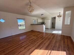 7268 Old Tuckaleechee Rd in Townsend, TN - Building Photo - Building Photo