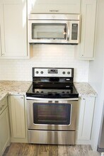 1624 Sealy Ave in Galveston, TX - Building Photo - Building Photo
