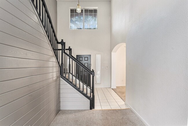 property at 2635 Lakehills St