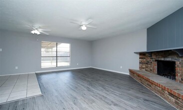 17503 Autumn Trails Ln in Houston, TX - Building Photo - Building Photo