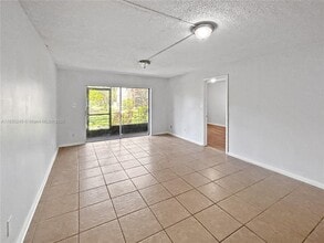 7604 Abbey Ln in Temple Terrace, FL - Building Photo - Building Photo