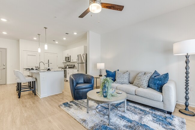 Beacon Landing in Ocean Isle Beach, NC - Foto de edificio - Building Photo